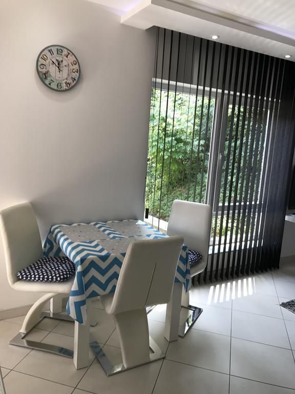 Apartment Ajla Tuzla Extérieur photo