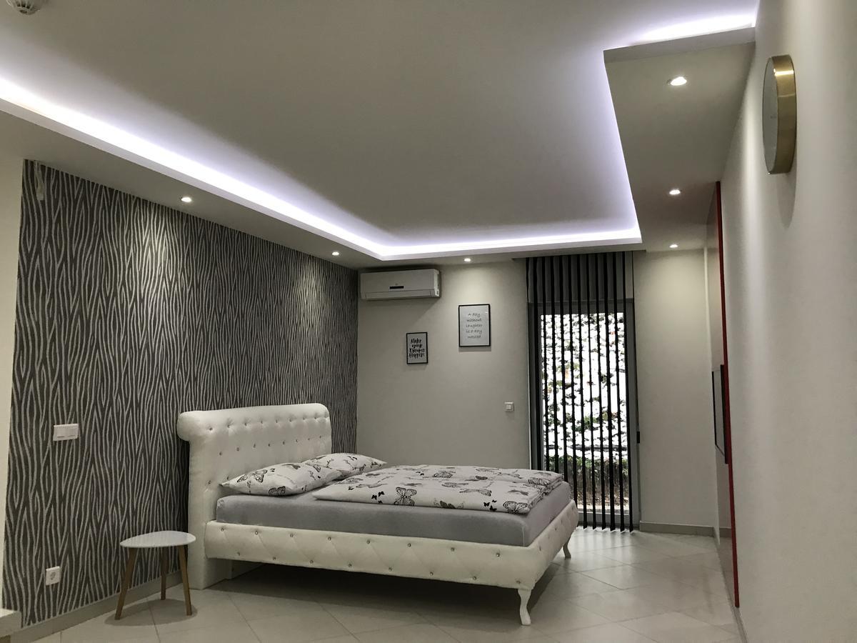 Apartment Ajla Tuzla Extérieur photo